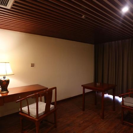 Mingshan Hotel Chengdú Exterior foto