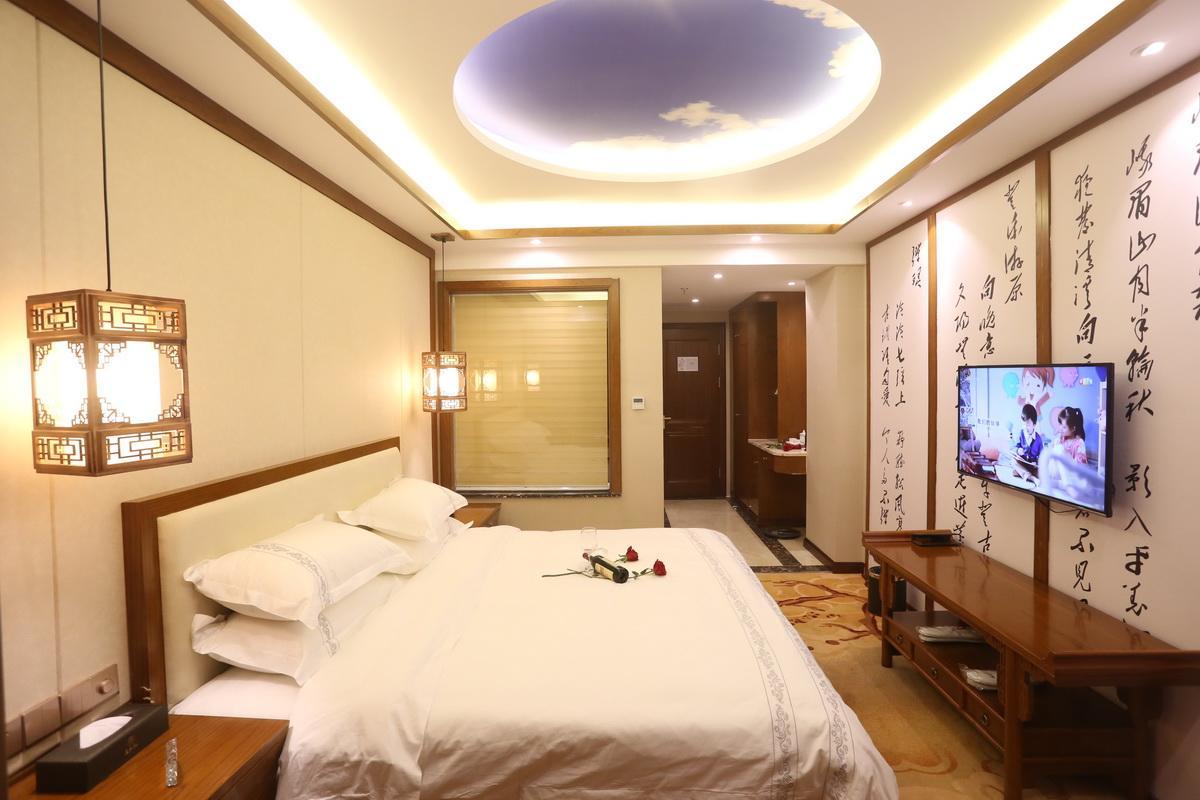 Mingshan Hotel Chengdú Exterior foto