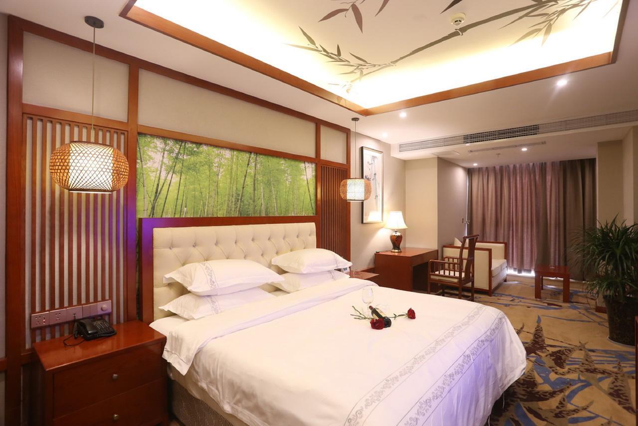 Mingshan Hotel Chengdú Exterior foto