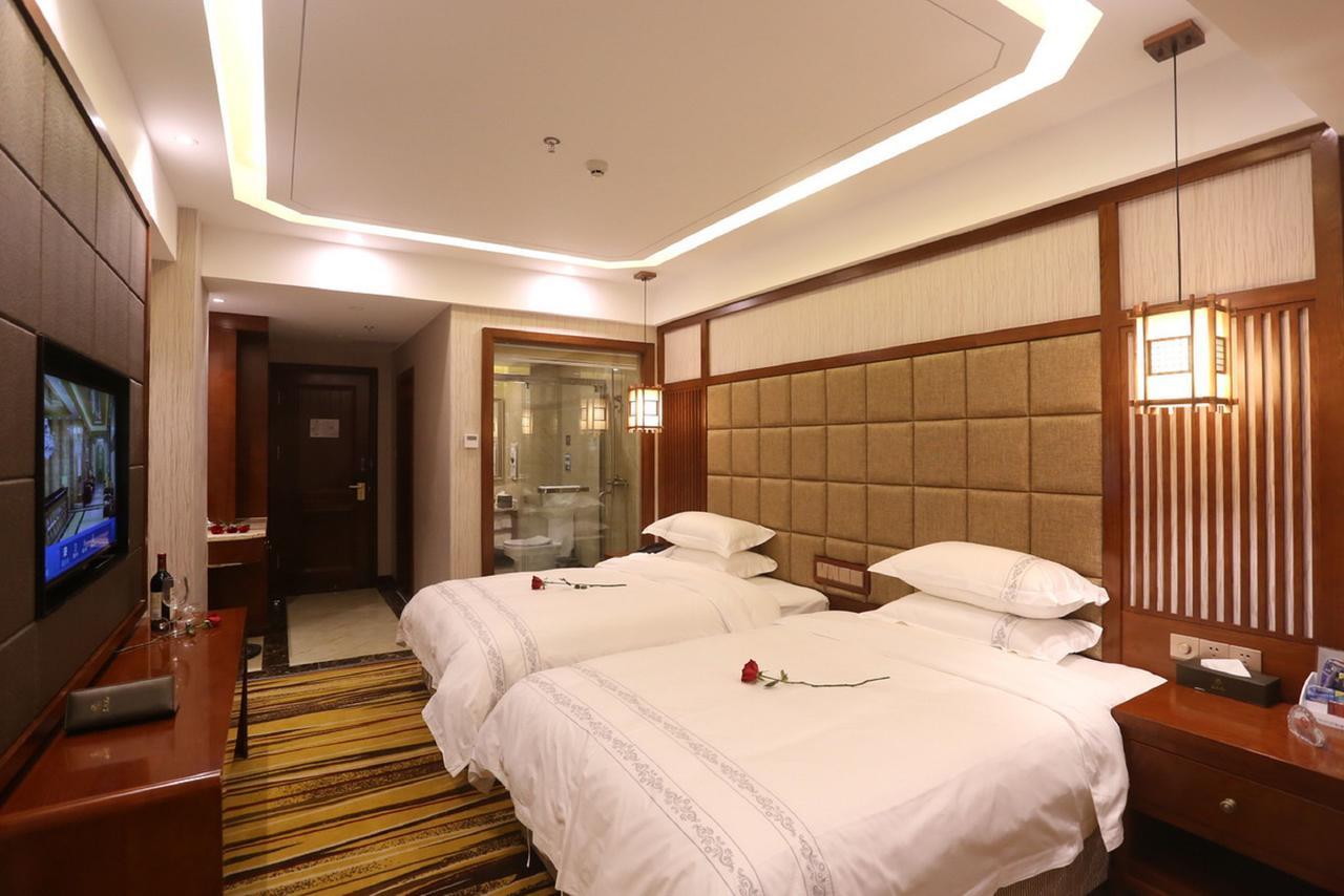 Mingshan Hotel Chengdú Exterior foto