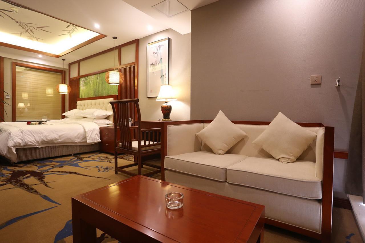 Mingshan Hotel Chengdú Exterior foto